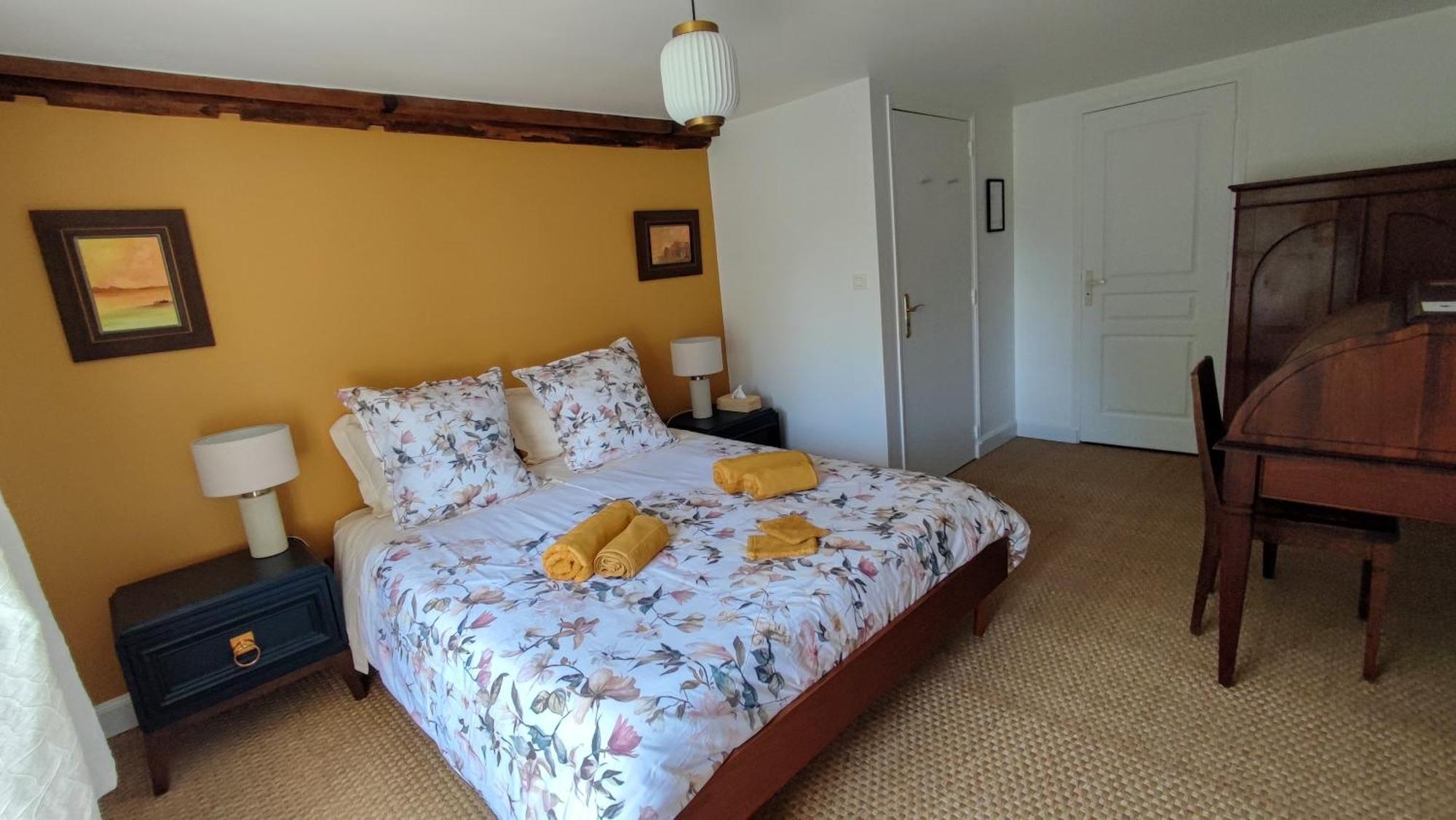 Le Moulin Grenon Bed & Breakfast Mézilles Dış mekan fotoğraf