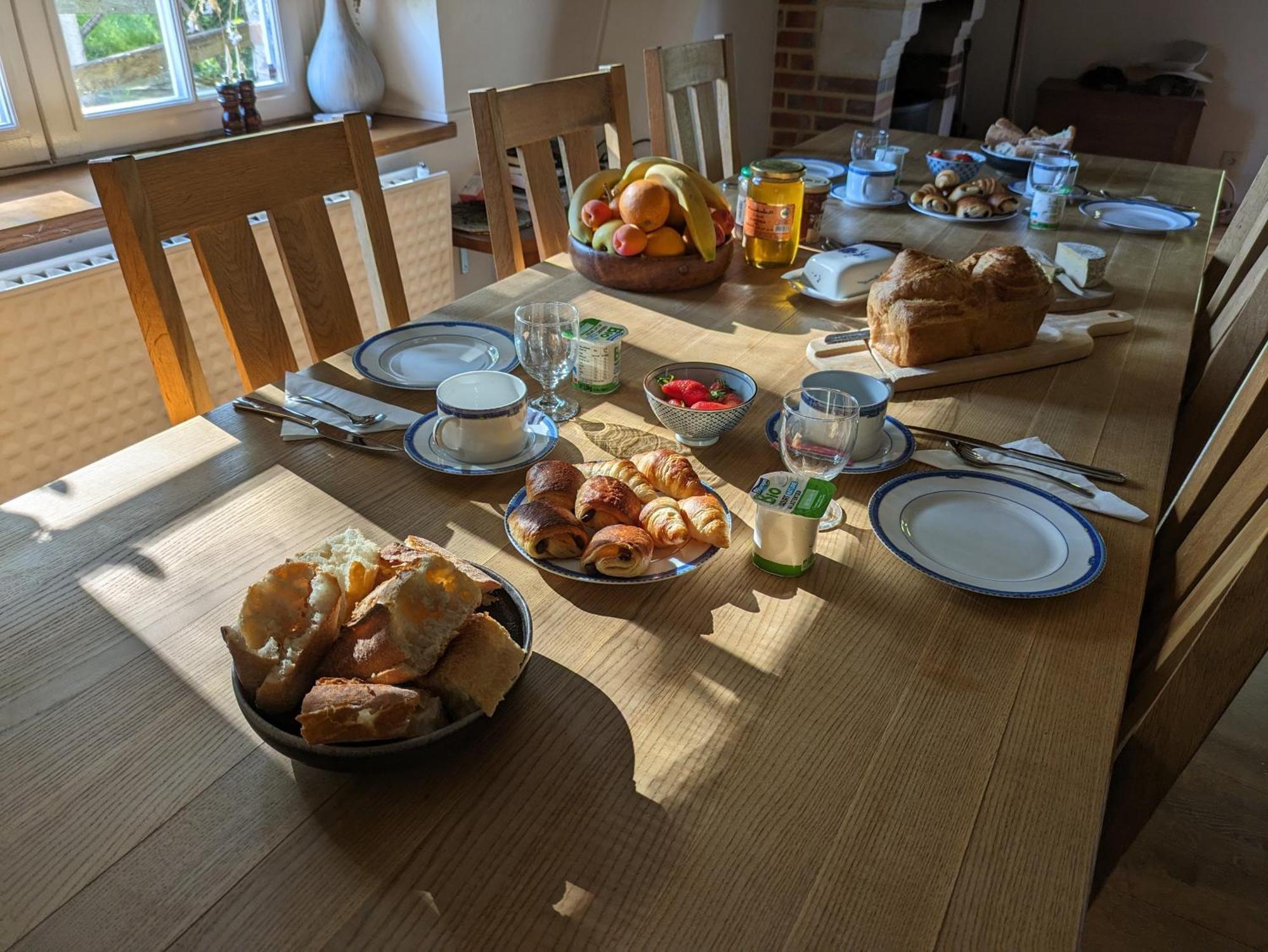 Le Moulin Grenon Bed & Breakfast Mézilles Dış mekan fotoğraf